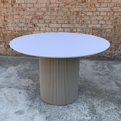 Обідній білий круглий розкладний стіл з HPL фото