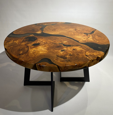 Обеденный стол "Daenerys" из натурального дерева каповый Вяз с эпоксидной смолой фото