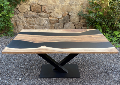Обеденный стол "Vigor" из натурального дерева Орех с эпоксидной смолой фото
