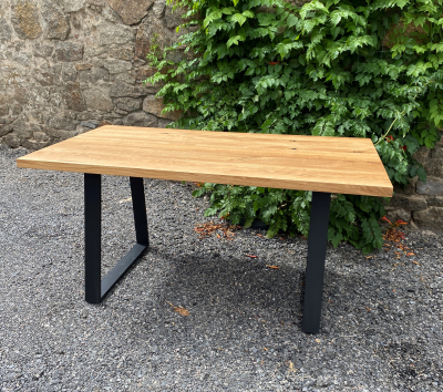 Dining table "Quercus" made of natural oak wood 