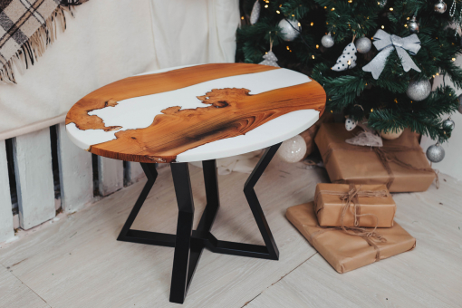 "Latte" coffee table made of natural Acacia wood with epoxy resin