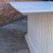 Прямокутний білий стіл з HPL (мармур Леванто білий)