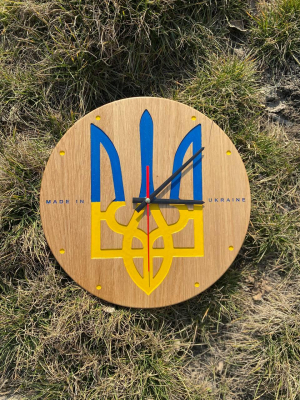 "Support Ukraine" wall clock made of natural oak wood 