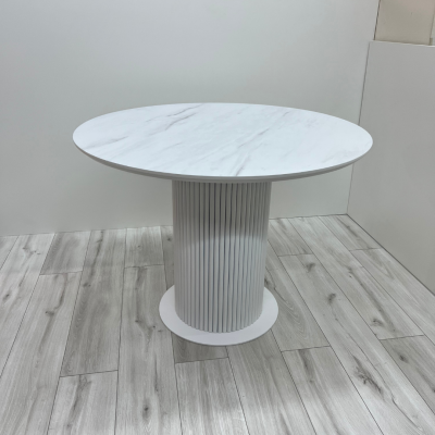 Обідній круглий стіл з HPL Мармур Леванто білий фото