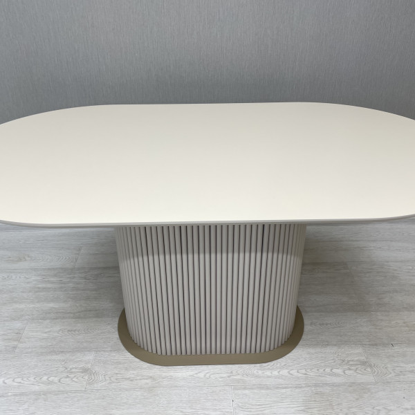 Oval dining table B-WOOD made of HPL
