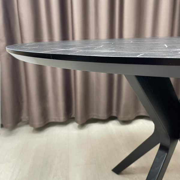 Round non-folding table NEO made of HPL
